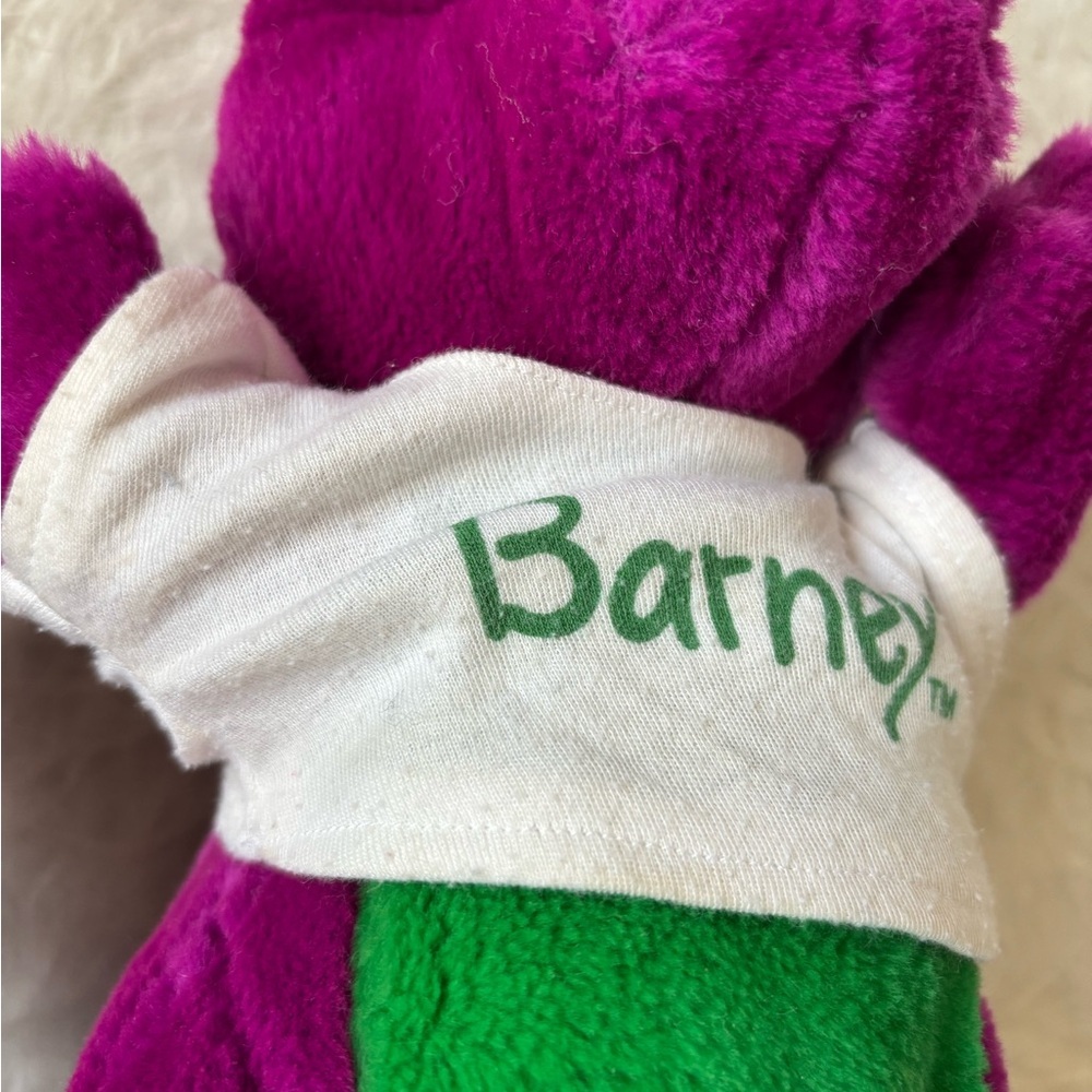 1992 Vintage Barney the Purple Plush Dinosaur - Picture 4 of 5